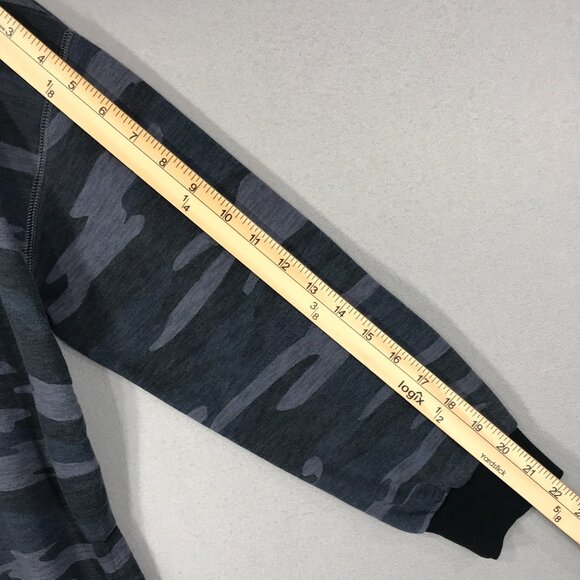 Old Navy Sweatshirt Women's Medium Gray Black Camo Pullover Crew Long Sleeve Gym - Picture 14 of 14